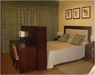 Hotel Sabura Santa Maria